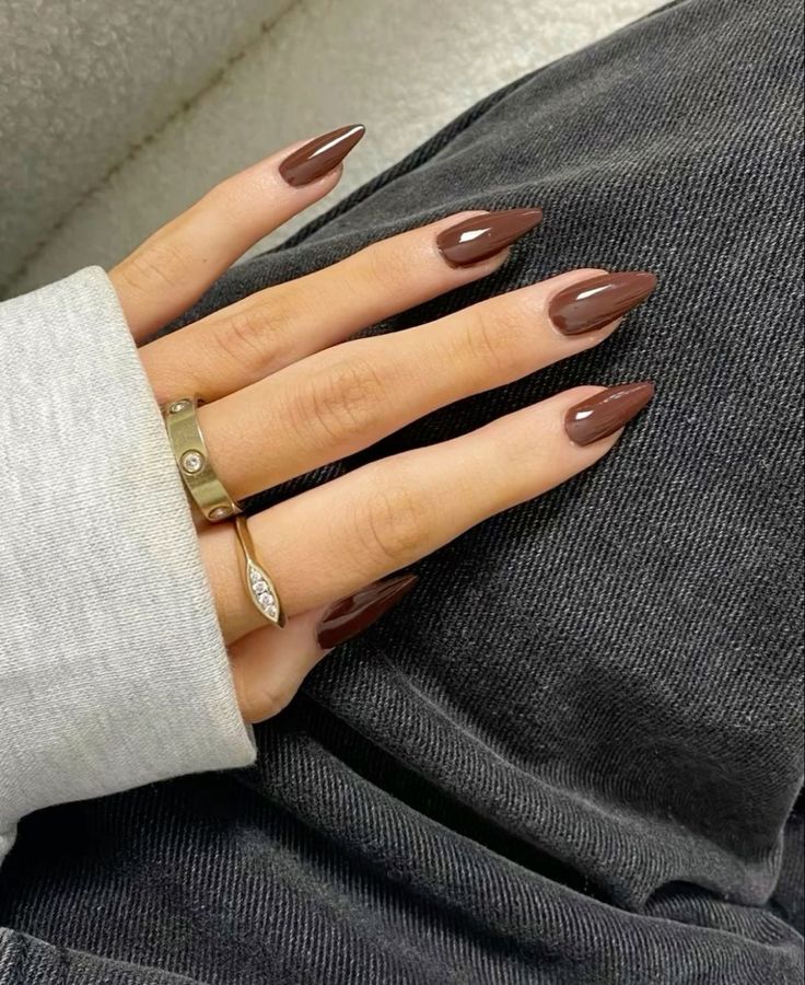 Espresso Nails, Espresso Brunette, Milky Nails, Subtle Nails, Casual Nails, Almond Acrylic Nails, Neutral Nails, Girls Nails, Brown Nails