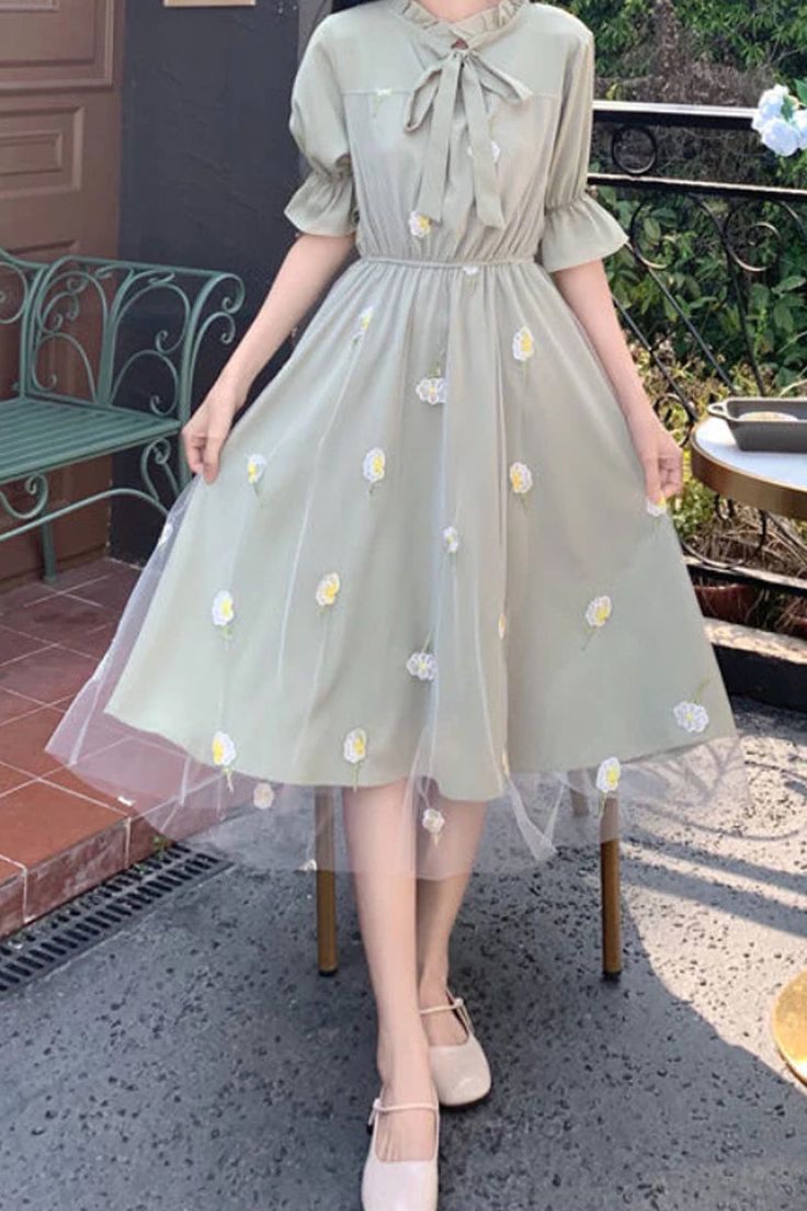 Cute Midi Dress For Garden Party, Cute Midi Length Dress For Garden Party, Cute Summer Midi Dress For Party, Cute Midi Length Dress, Cute Spring Midi Knee-length Dress, Cute Spring Midi Length Dress, Cute Green Knee-length Dress, Cute Casual Midi Dress For Spring, Cute Short Sleeve Midi Dress For Spring