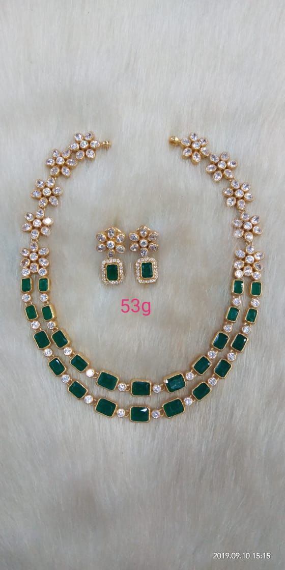 Navratan Jewellery, Best Jewellery Design, Baguette Diamond Ring, Gold Jewelry Simple Necklace, Gold Necklace Indian Bridal Jewelry, Diamond Necklace Designs, Gold Pendant Jewelry, Indian Jewelry Sets, Diamond Jewelry Necklace