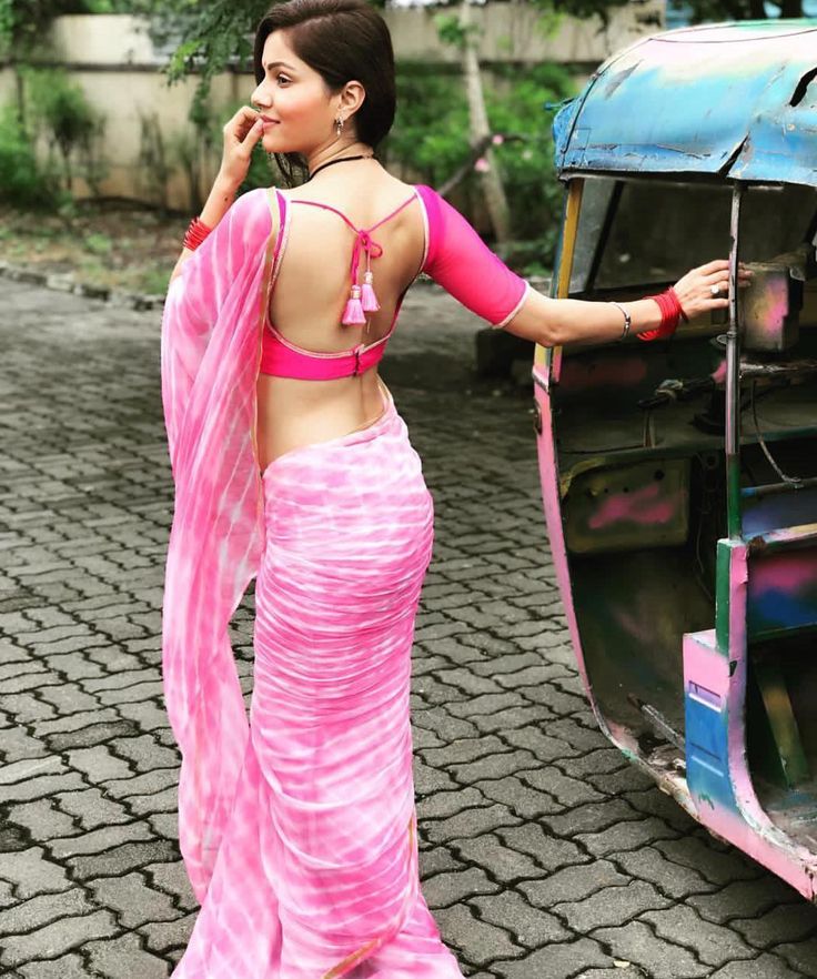 Rubina Dilaik Saree, South Indian Blouse Designs, Indian Blouse Designs, Rubina Dilaik, Saree Backless, Sari Design, Backless Blouse Designs, Traditional Indian Dress, Blouse Designs Indian