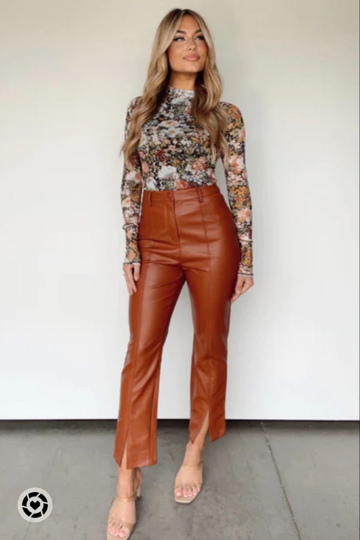 Edgy Business Casual, Lane 201, Brown Leather Pants, Leather Pants Outfit, Unique Business, Leg Design, Business Casual Outfits, Work Attire, Fall Winter Outfits