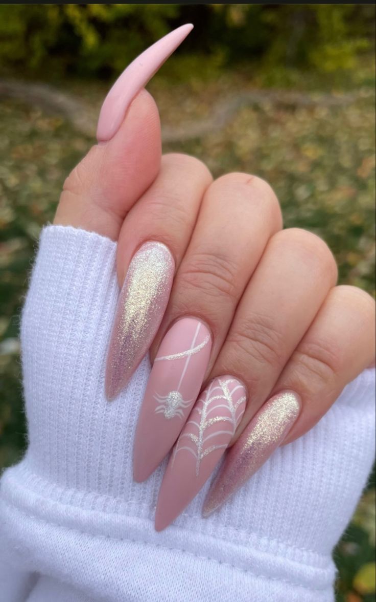 Nail Designs For Pink Nails, Light Elegance Nail Colors, September Nails Stiletto, Stilleto Halloween Nail Designs, Feminine Halloween Nails, Cute Spooky Halloween Nails Designs, Almond Halloween Nails Designs, Long Almond Halloween Nails, Bats Nail Design