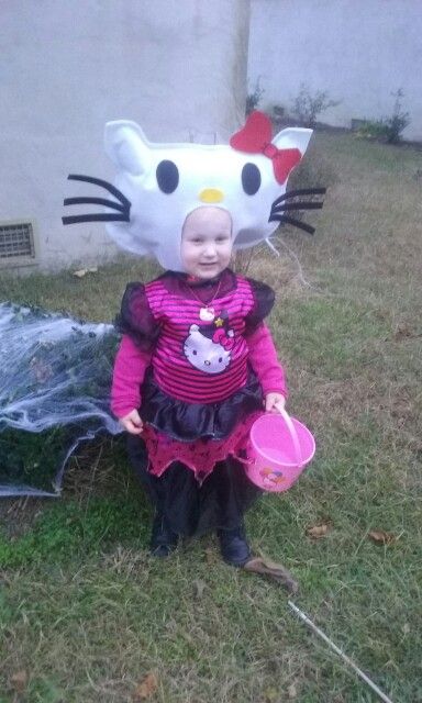 Hello kitty halloween Hello Kitty In A Costume, Hello Kitty Matching Pfp Halloween, Hello Kitty Costumes For Halloween, Hello Kitty Halloween Costume Ideas, Scary Hello Kitty Costume, Hello Kitty Halloween Costume Diy, Hello Kitty Costume Ideas, Halloween Costumes Hello Kitty, Ugly Hello Kitty