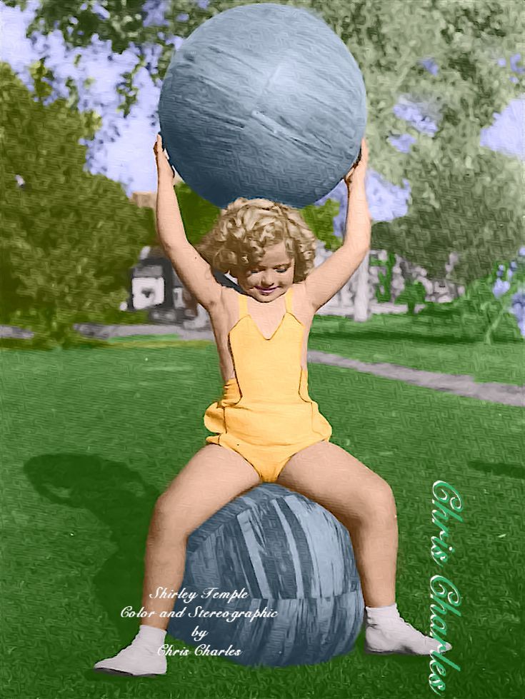 Shirley Temple Color Conversion in 32 bit Stereographic by Chris Charles from b/w scan Temple Movie, Shirley Temple Black, Vintage Movie Stars, Daisy Mae, 32 Bit, Hollywood Legends, Shirley Temple, Vintage Movies, Historical Photos