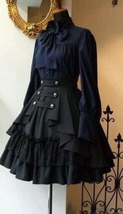 Lolita Outfits, Old Fashion Dresses, Gothic Style, Fantasy Fashion, Kawaii Clothes, Cosplay Outfits, Gothic Lolita, Lolita Dress, Lolita Fashion