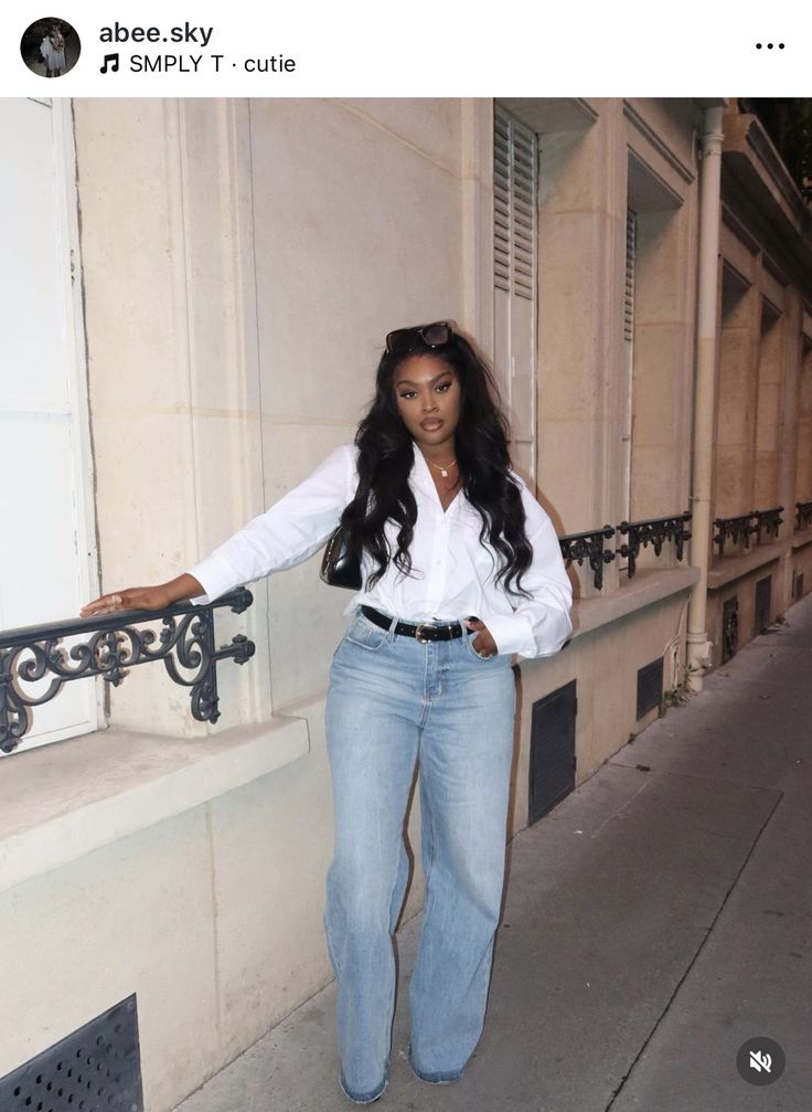 Jeans For Dinner Outfit, Blue Jeans And White Top Outfit Casual, Thanksgiving Outfit Black Women Casual, Iris West Allen Outfits, Simple Dinner Outfit Casual Classy, Collard Shirt Outfit Women, Jeans Chemise Outfit, Black Woman Aesthetic Outfits, Rich Black Women Aesthetic