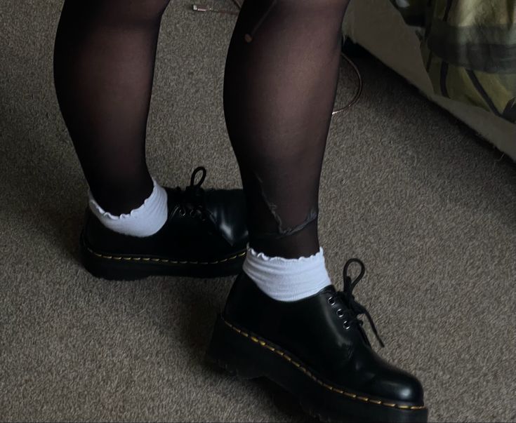 little docs frilly socks and holey tights lol Doc Marten Aesthetic, Low Top Docs, Doc Martens Aesthetic, Frill Socks, Starry Night Dress, Frilly Socks, Doc Marten, White Socks, Birthday List