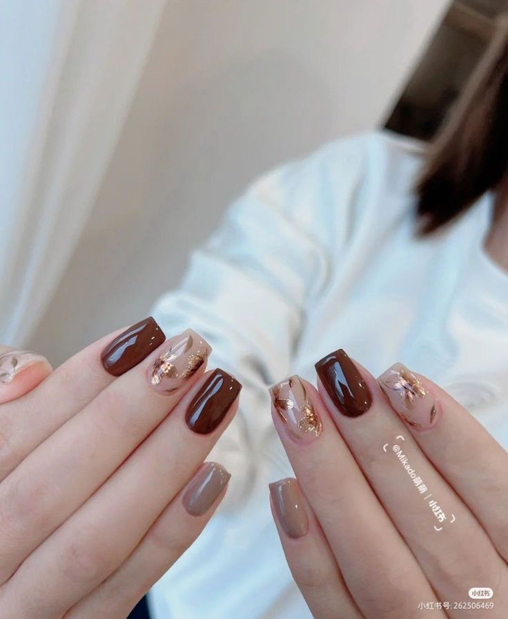 Nail Art Brown, Alex Martin, Glitter Toe Nails, Spring Break Nails, Minimal Nails Art, Autumn Nail, Elegant Nail Art, Fancy Nails Designs, Simple Gel Nails