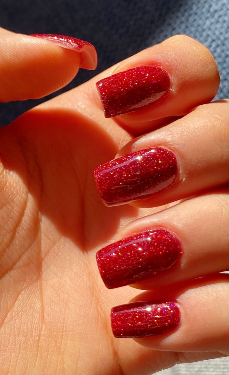 Red Gel Nails Short Glitter, Red Sparkle Gel Nails, Nail Ideas Shimmer, Glitter Dark Red Nails, Glittery Red Christmas Nails, Red Christmas Nails Sparkle, Red Sparkly Prom Nails, Red Sparkle Acrylic Nails, Sparkly Red Nails Acrylic Short