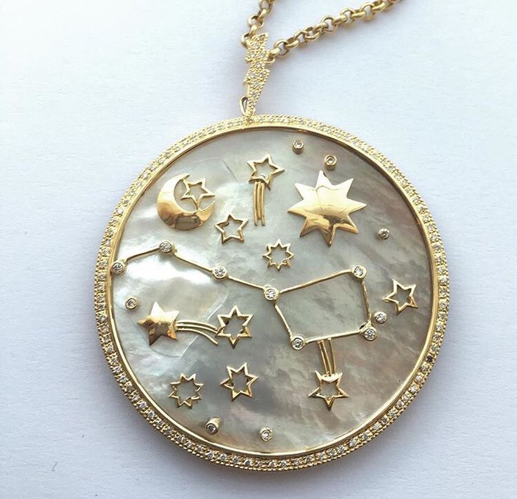 may the force be with you Necklace Bulgari, Sun Necklace, A Necklace, Jewelry Inspo, Bling Bling, Stars And Moon, Cute Jewelry, Constellations, Ring Verlobung