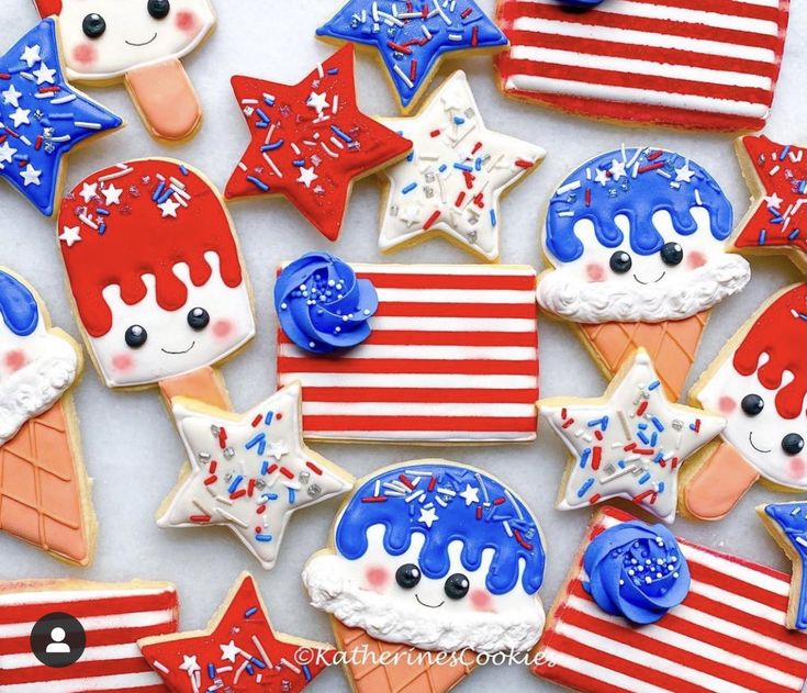 patriotic decorated cookies with stars and stripes