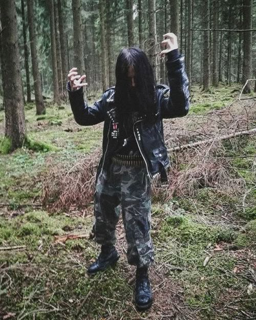 Metalhead Men Outfit, Black Metal Style Men, Metalhead Fits Men, Metalhead Clothes Man, Black Metal Fashion Men, Black Metal Outfit Men, Punk Men Outfit, Metalhead Fashion Men, Metalhead Outfits Men