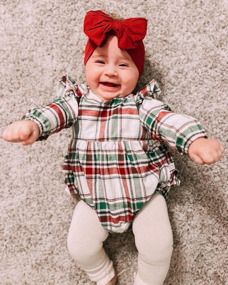 rufflebutts outfit christmas woven flutter bubble romper and footless ivory ruffle tights and bamboo red bow Baby Romper Outfit, Newborn Christmas Outfit, Christmas Pictures Outfits, Girls Holiday Outfit, Girls Winter Outfits, Winter Romper, Baby Christmas Photos, Baby Bubble Romper