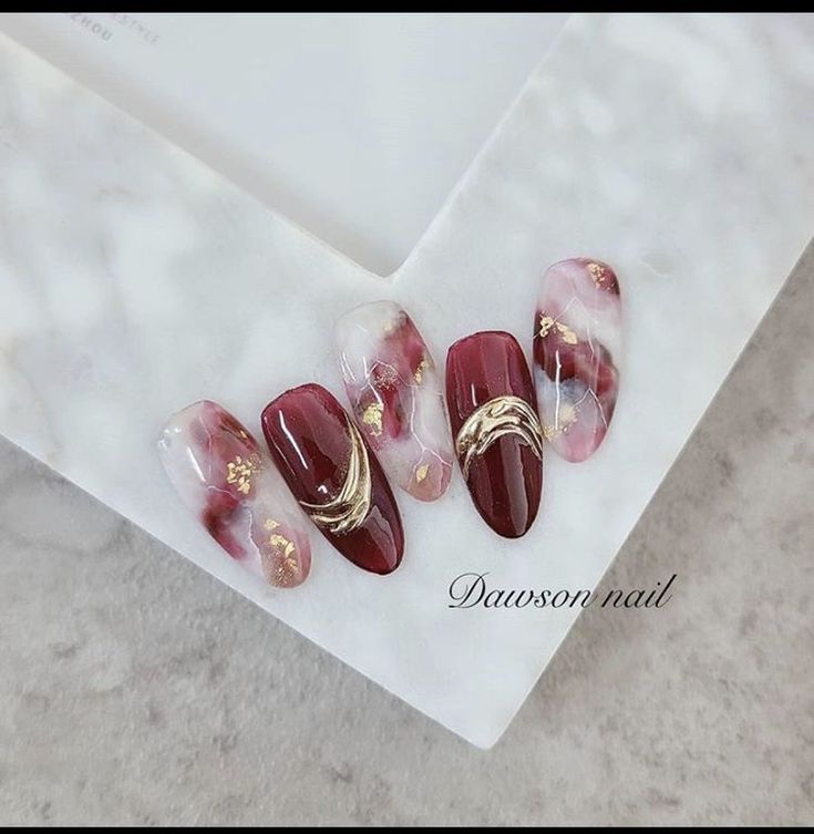 Classy Nails Maroon, Red Nail Art Designs Nailart, Nailart Maroon, Nail Maroon, Nail Art Maroon, Nails Maroon, Maroon Nail Art, Maroon Nail Designs, Maroon Nail