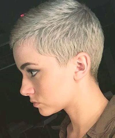 Unisex Haircuts, Super Short Haircuts, Textured Pixie Cut, Really Short Hair, Short Hair Pixie Cuts, Super Short Hair, Sassy Hair, Haircuts Short, Very Short Hair