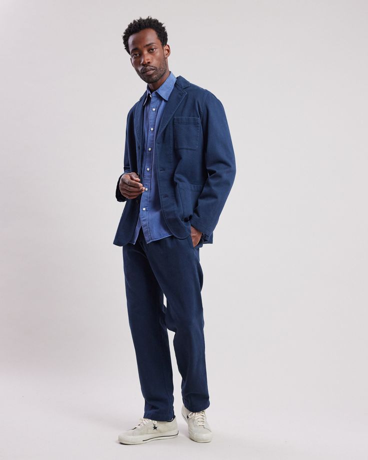 Men's slightly fitted slack jacket with a chest pocket, front patch pockets, and a 3-button closure. Blue Chic Outfit, Fitted Slacks, Chic Outfit, Mens Navy, Summer Collection, Kids Accessories, Chest Pocket, Casual Style, Mens Jackets