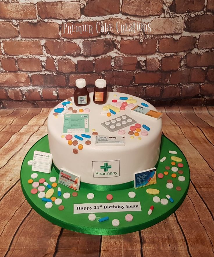 Pharmacy Party Decorations, Pharmacy Desserts, Pharmacist Cake Ideas, Pharmacy Cake Ideas, Pharmacy Cake Design, Pharmacy Graduation Cakes, Pharmacy Cookies, Pharmacy Party, Pharmacy Cake