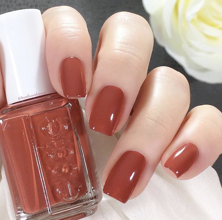 Essie Nail Polish Colors, Essie Nail Colors, Pedi Ideas, Fall Nail Polish, Pretty Nail Colors, Bright Nails, Polish Colors, Essie Nail Polish, Essie Nail