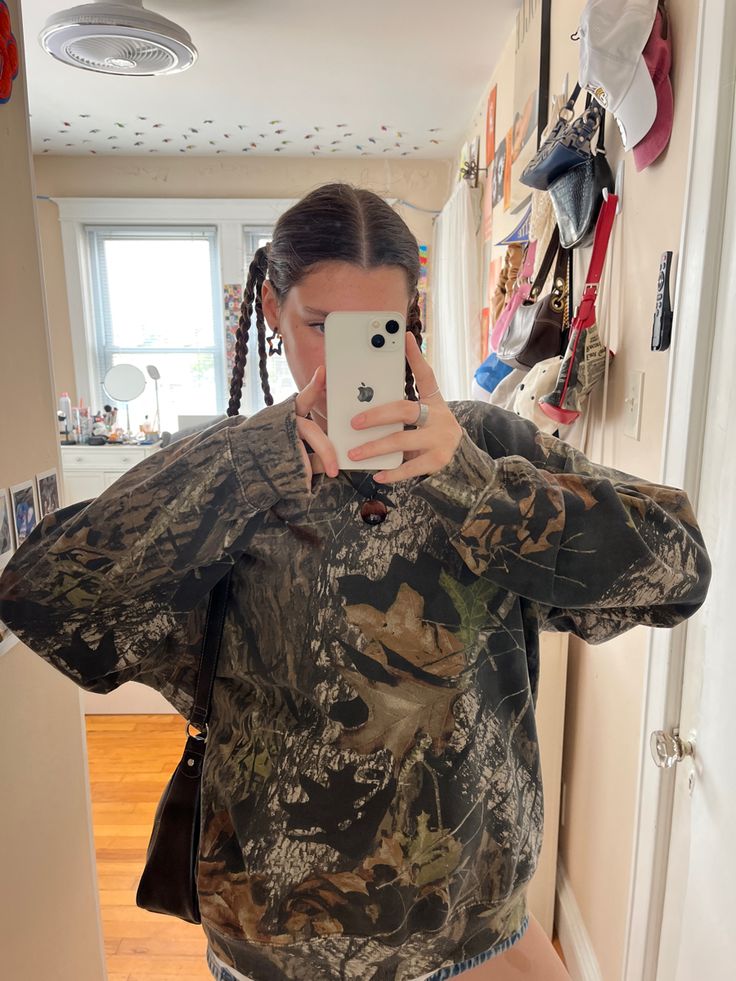 Camo Sweater Outfit, Camo Sweatshirt Outfit, Camo Shirt Outfit, Camo Aesthetic, Aesthetic Long Sleeve, Camo Crewneck, Crewneck Aesthetic, Camo Outfits, Camo Sweatshirt