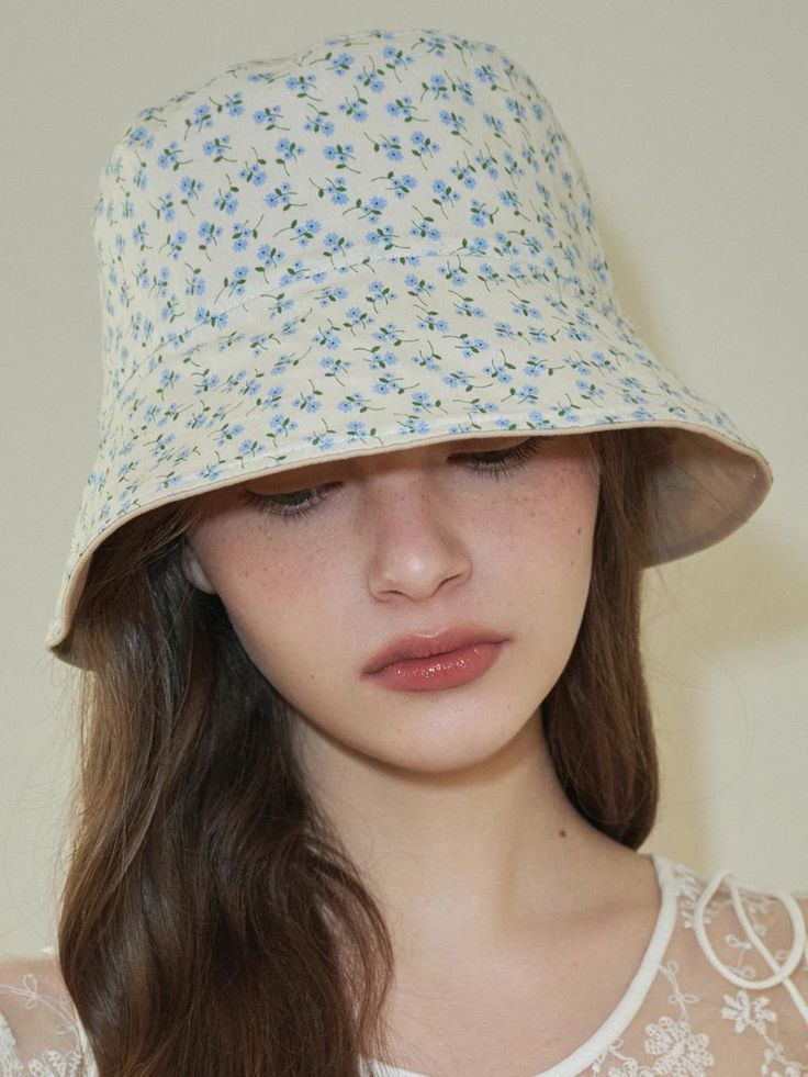 SIEOR is a global brand loved by many artists for its comfortable and simple details that harmonize with daily life.- Lightweight and comfortable to wear- Cute flower pattern as a point- Great to match with any outfits- Daily point item Casual Flower-shaped Hats For Vacation, Casual Flower Hat For Vacation, Beige Cotton Bucket Hat For Everyday Wear, Cream Cotton Summer Bucket Hat, Summer Cream Cotton Bucket Hat, Cream Cotton Bucket Hat For Summer, Trendy Cotton Hat For Spring, Comfortable Everyday Hat For Spring, Casual Beach Hats With Floral Print