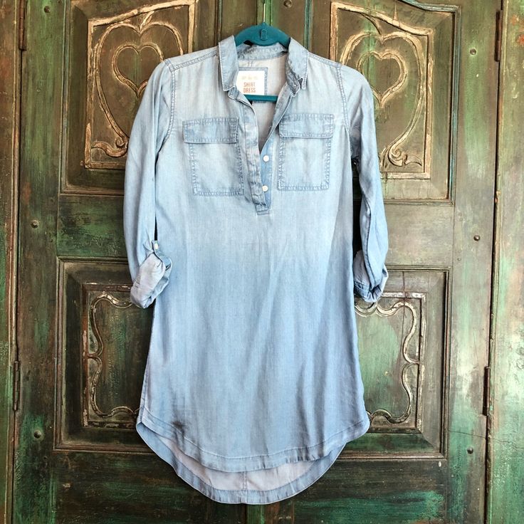 New Tags Been Sitting In My Closet For Too Long So It�’s Time To Find A New Home. Lightweight Soft Shirt Dress With Four Buttons On The Chest. The Photos Show The Sleeves Rolled Up But You Can Also Unroll Them. Casual Cotton Shirt Dress For Brunch, Casual Denim Blue Top For Brunch, Casual Medium Wash Denim Top For Brunch, Casual Washed Cotton Shirt Dress, Casual Light Wash Long Sleeve Shirt Dress, Light Wash Cotton Shirt Dress For Daywear, Casual Relaxed Fit Shirt Dress For Brunch, Casual Cotton Denim Dress For Brunch, Light Wash Long Sleeve Cotton Shirt Dress