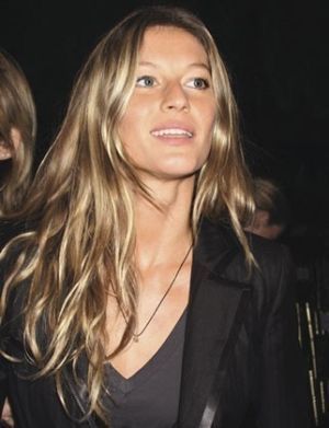 Blonde Highlights Long Hair, Gisele Hair, Gisele Bundchen Hair, Women Crush, Beachy Hair, Hair Appointment, Gisele Bündchen, Gisele Bundchen, Good Hair Day