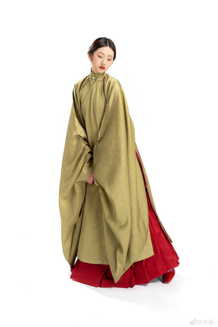 1800s Chinese Fashion, Ming Dynasty Aesthetic, Chinese Goth Fashion, Hanfu Ming Dynasty, Ming Dynasty Clothing For Women, Han Dynasty Clothing, Ming Hanfu, Historical Chinese Clothing, Ming Dynasty Clothing