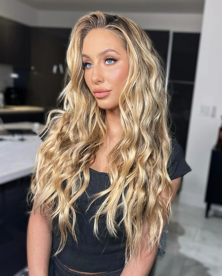 Blondes have more fun 🩵 Ultra Narrow Clip Ins worn by @alix_earle Hair by @dafne_evangelista #clipinhair #hairextensions #blonde #longhair #influencer #aqualynahair #hairstylist #miamihair #hairstyle Model Off Duty Makeup, Blondes Have More Fun, Alix Earle, Model Off Duty, Instagram Model, Models Off Duty, Off Duty, Clip Ins, Hair Extensions