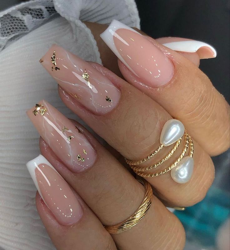 Elegant Nude Nails Classy, Game Date Outfit, Nails French Gold, Fancy Nails Designs Classy, Anniversary Outfits For Women, Nails Francesa, French Nails With Gold, Anniversary Nails Ideas, Classy French Nails