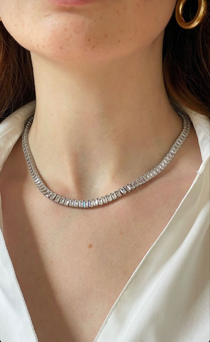 Luxury Emerald Cut Diamond Necklace For Formal Occasions, Luxury Emerald Cut Diamond Necklace For Formal Events, Luxury Baguette-cut Emerald Necklace For Formal Occasions, Luxury Baguette Cut Emerald Necklace For Formal Occasions, Elegant Baguette Cut Emerald Necklace For Formal Occasions, Elegant Baguette Cut Emerald Necklace For Formal Events, Elegant Formal Baguette-cut Emerald Necklace, Formal Baguette Diamond Necklaces, Elegant Emerald Cut Emerald Necklace For Formal Occasions