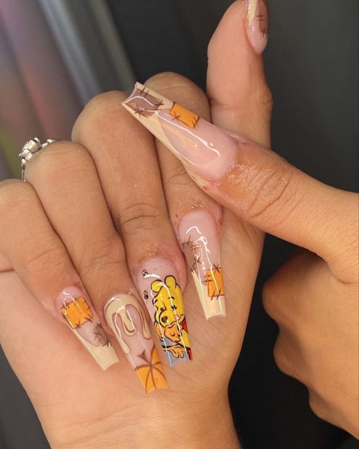 Cute Turkey Nails, Fall Cartoon Nails, Fall Character Nails, Mommy And Me Nail Ideas, Winnie The Pooh Halloween Nails, Winnie The Pooh Nail Ideas, Winnie The Pooh Nail Designs, Thanksgiving Nail Designs Acrylic, Winnie Pooh Nails