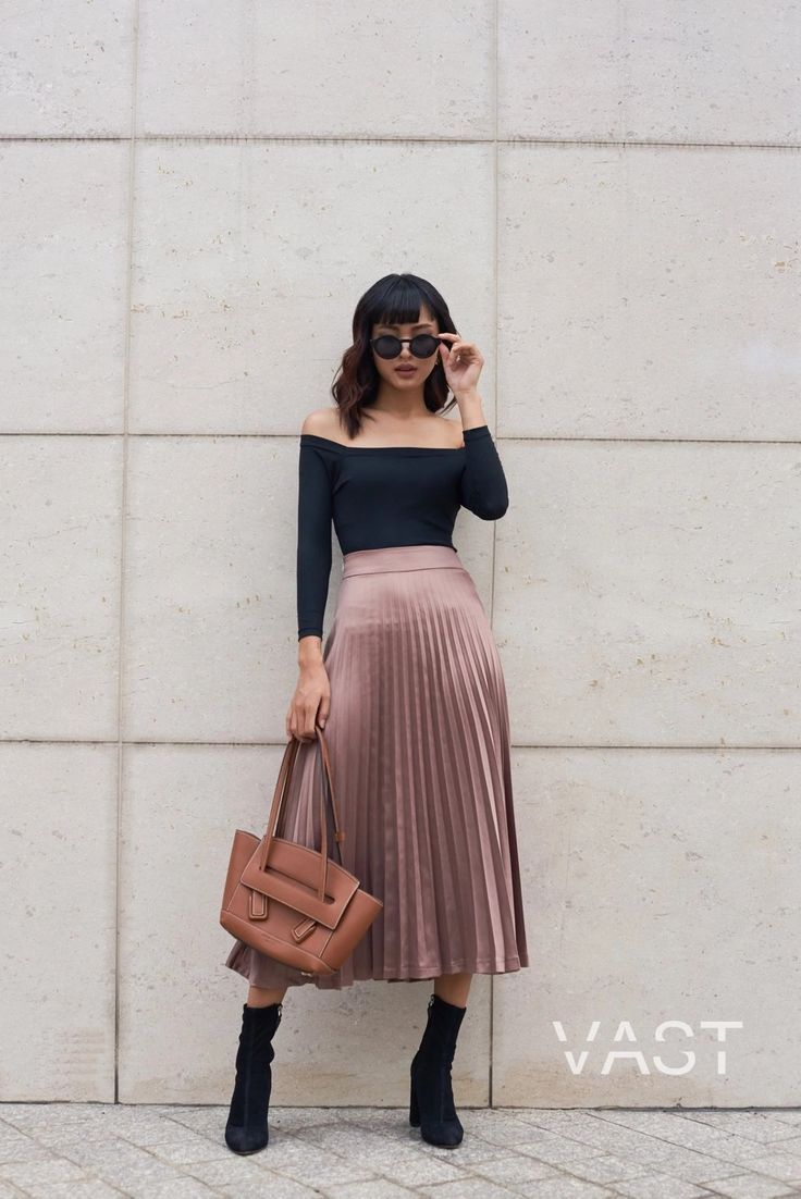 VAST's Midi Pleated Silk Skirt. Flare Out Pleated Satin Skirt. Wavy Drop-waist pleat skirt. Skirt Tulle, Silk Midi Skirt, Skirts Midi High Waisted, Skirt Midi, Skirt Outfit, Pleated Midi Skirt, Silk Skirt, Style Mistakes, Affordable Clothes