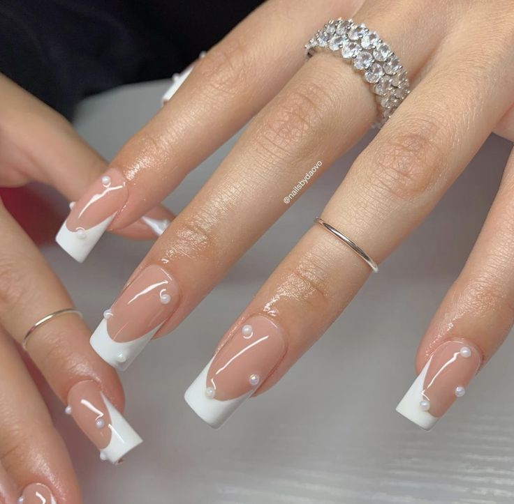 Fall Coffin Nails, French Tip Acrylic Nails, Eternity Rings, Pearl Nails, Long Square Acrylic Nails, Rings Silver, Neutral Nails, Square Acrylic Nails, Dream Nails