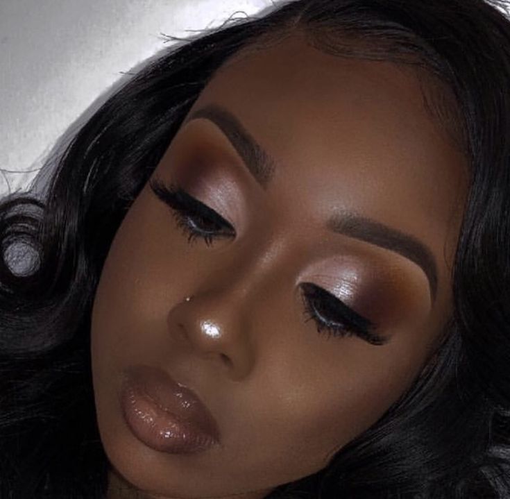 Soft Glam Holiday Makeup, Brown And Silver Makeup Looks, 2024 Eye Makeup Trends, Makeup With Brown Dress, Nude Cut Crease Makeup, Bridal Eyeshadow Looks, Soft Glam Makeup Brown Eyes, Bridesmaid Makeup For Brown Eyes, Matte Eyeshadow Looks