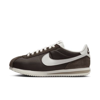 Nike Cortez Outfit, Jordan 11 Bred, Jordan 4 White, Nike Brown, Sneakers Addict, Nike Basketball, Nike Fashion, Shoe Size Conversion, Crib Shoes