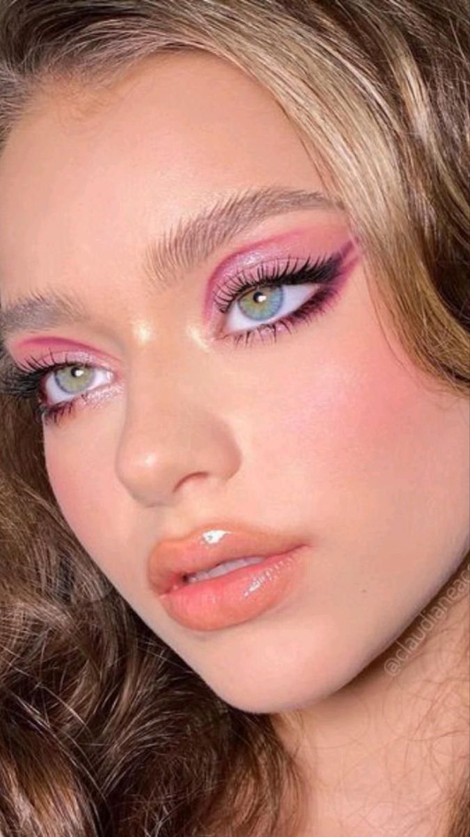 Maquillage On Fleek, Pink Eye Makeup, Barbie Makeup, Pink Eye, Purple Makeup, Smink Inspiration, Dope Makeup, Colorful Eye Makeup, Edgy Makeup