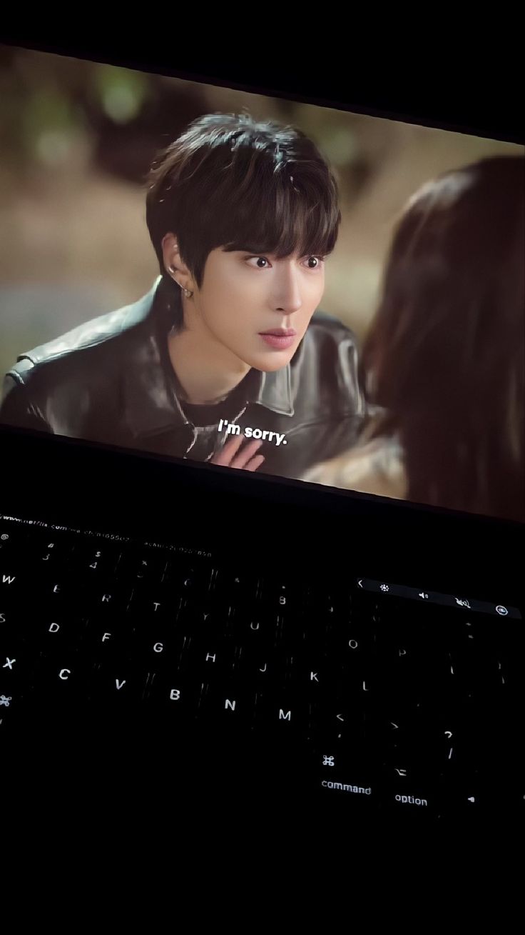 #kdrama #kdrma #bts #kdramabts #kdrmapicture #koreandrama #btsdrama #kdramapic #kdrmacouple #explore #netflix #viki #hitv #kdrama #whilewatchingkdrama #while #watching #kdrama #laptop #kdramawatchlaptop  #truebeauty #truebeauty #kdrama #seokyung #seojun #jugyeong #hanseojun #okaydokeydoki #truebeautycouple#seojuntruebeauty #hanseojuntruebeauty Watching True Beauty In Laptop, Movies On Laptop Aesthetic, Kdrama Aesthetics Laptop, Kdrama Watching Laptop, Watching Korean Drama In Laptop, Fake Instagram Story Ideas, Kdrama In Laptop, Movie On Laptop Aesthetic, Watching Kdrama In Laptop Aesthetic