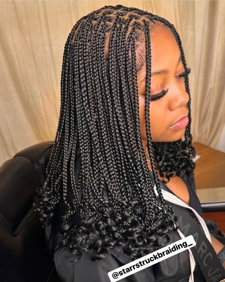 African Braided Hairstyles, Latest Hairstyles For Ladies, Latest Hair Braids, Hairstyles For Ladies, Short Box Braids Hairstyles, Braided Hairstyles For Black Women Cornrows, Short Box Braids, Feed In Braids Hairstyles, Box Braids Hairstyles For Black Women