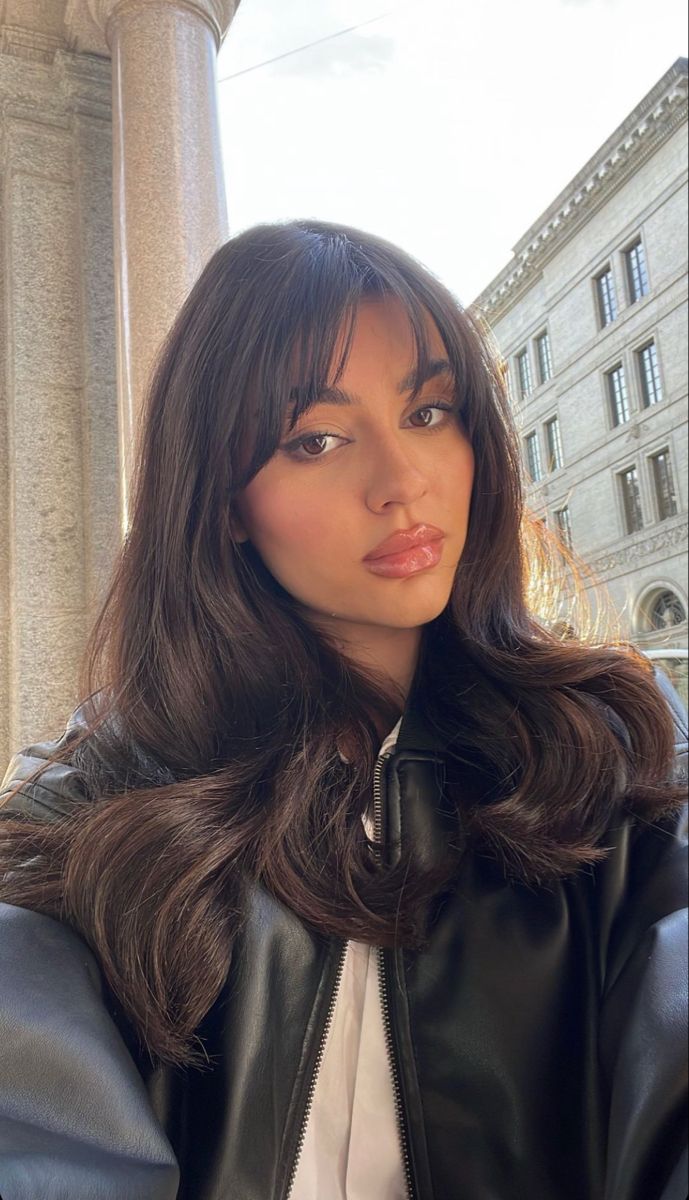 Full Front Bangs, Kendall Jenner Curtain Bangs, Very Short Curtain Bangs, Ashtin Earle Hair, Chunky Bangs Long Hair, Wispy Bangs Heart Shaped Face, Bangs No Layers, Medium Length Wispy Bangs, Elegant Haircut Classy