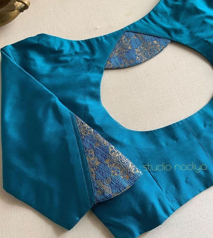 Blouse Designs Bot Nek, Bout Neck Blouse Design Latest, Lace Blouse Designs For Saree, Pach Work Blouse Designs Latest, Latest Blouse Designs Pattern Indian, Back Neck Models For Blouses, Blouse Neck Models Latest, Patch Work Blouse Designs Simple Patch Work Blouse Designs, Simple Boat Neck Blouse Designs