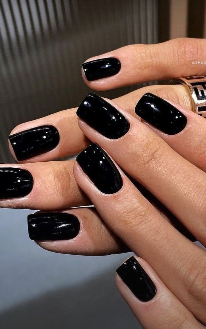 Black Nails Short, Nail Shapes Square, Mens Nails, Nude Nail Designs, Black Nail Polish, Black Nail, Dark Nails, Neutral Nails, Girls Nails