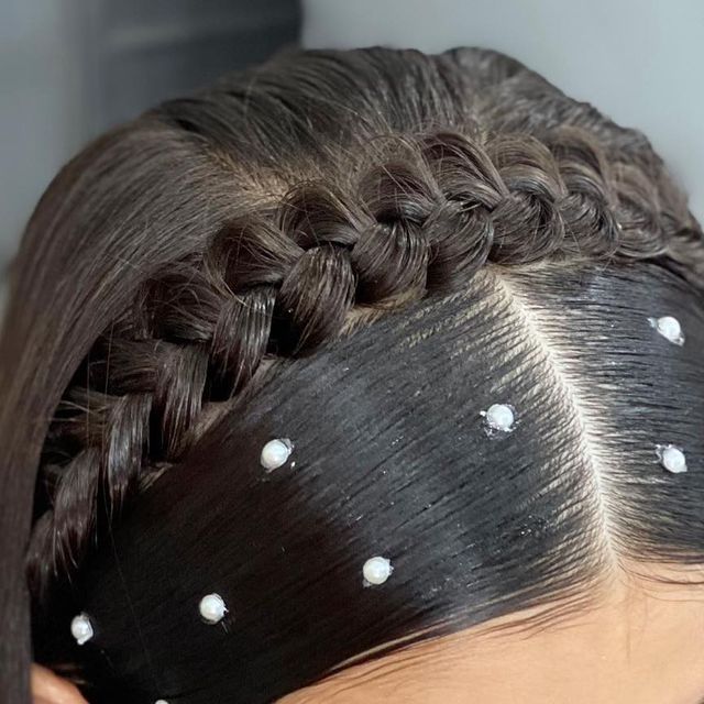 Girly Hairstyles, Latina Hair, Hairstyle Inspo, 1st Communion, Daily Hairstyles, Prom Hairstyles For Long Hair, Fancy Hairstyles, Hair Stylist Life, Graduation Pictures