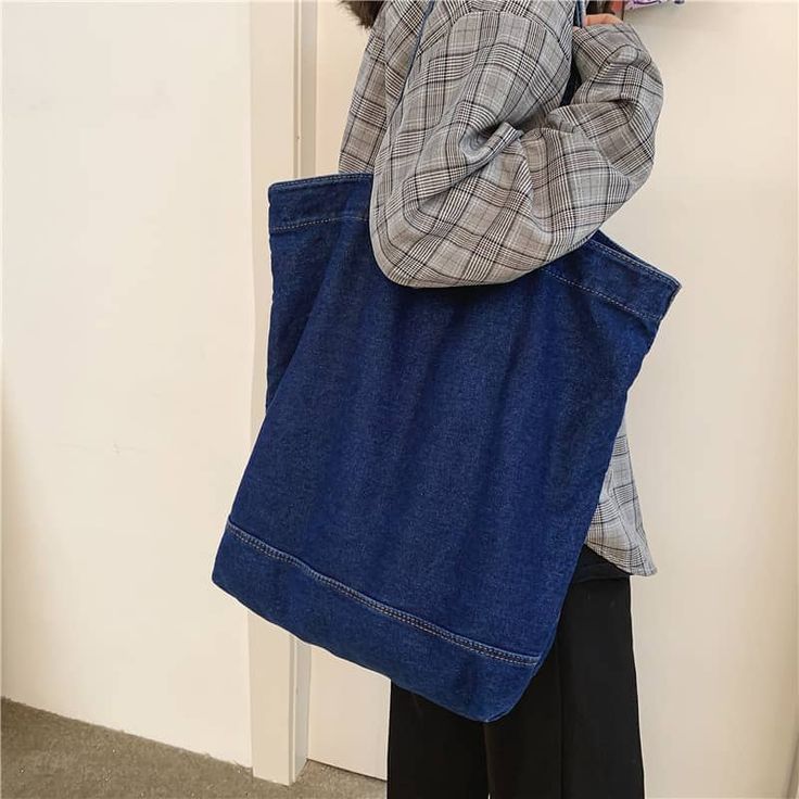 Simple large-capacity shopping bag denim tote bag Denim Bucket Bag, Hand Bags For Women, Denim Crossbody, Denim Handbags, Denim Shoulder Bags, Denim Tote Bags, Denim Chic, Handbags Casual, Denim Tote