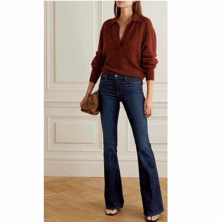 Frame Le High Flare Jeans. Nwt. Size 25. Color- Sutherland. Retail- $238 Waist (Laying Flat Across)- 12.5” Hips- 15” Inseem- 35” Rise- 9.5” Backrise- 13” Leg Opening (One Side)- 10.5” Affluent Style Women Casual, Fancy Jeans Outfit Winter, Business Casual Jeans Summer, Mom Jeans Shoes How To Wear, Skyscraper Jeans Outfit, Outfit 40 Years Old Woman Chic, Autumn Jeans Outfits, High Rise Flare Jeans Outfits, Fall Flare Jeans Outfit