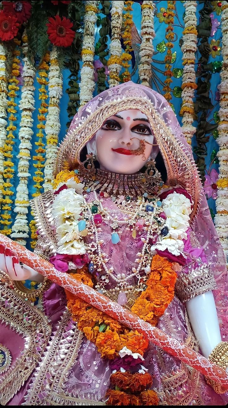 Radha Rani Beautiful Pics, Radhe Rani Hd Wallpapers, Barsana Radha Rani Temple, Radha Ji Drawing, Radha Rani Image Barsana, Radha Rani Wallpaper Full Hd, Radha Rani Wallpaper, Radha Rani Image, Rani Wallpaper