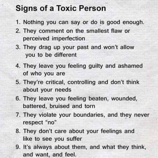 a poem written in black and white that says, signs of a toxic person