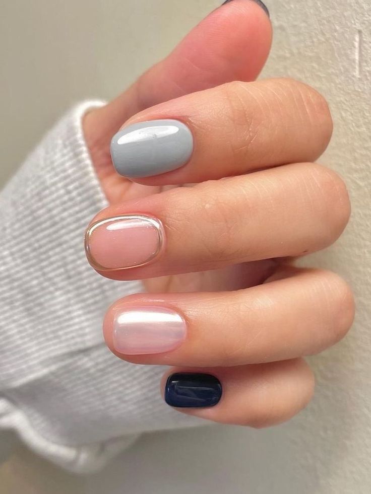 Short Nails Art 2023, Makeup Looks For Denim Outfit, Short Nail Manicure Gel, Korean Nail Art Simple Cute, Spring Minimalist Nails, Simple Boho Nails, Korean 3d Nail Art, Simple Korean Nails, Korean Nails Designs