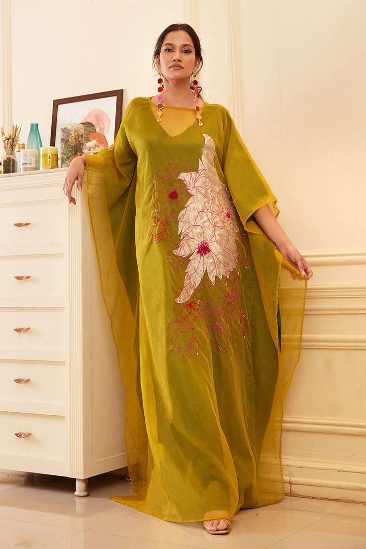 Green Silk Organza Kaftan Dress Floral Applique Patterns, Organza Kaftan, Green Kaftan, Kaftan For Women, Crop Top Lehenga, Party Wear Dress, Sustainable Clothing Brands, Desi Outfits, Glamorous Party