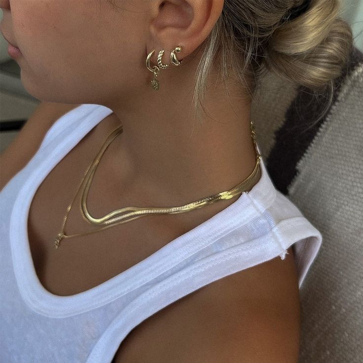 Gold Stack Earrings, Jewelry Stack Gold, Non Tarnish Gold Jewelry, Earing Stacks Silver, Jewelry Ideas Earrings, Simple Piercings, Gold And Silver Jewelry Together, Gold Ear Jewelry, Earring Outfit