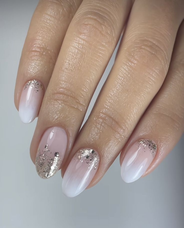 Silver Leaf Nails, French Tip Silver, Ombré French Tip, Nails Ombré, Ombré French, Leaf Nails, Ombre French Tips, Silver Leaf, Nails